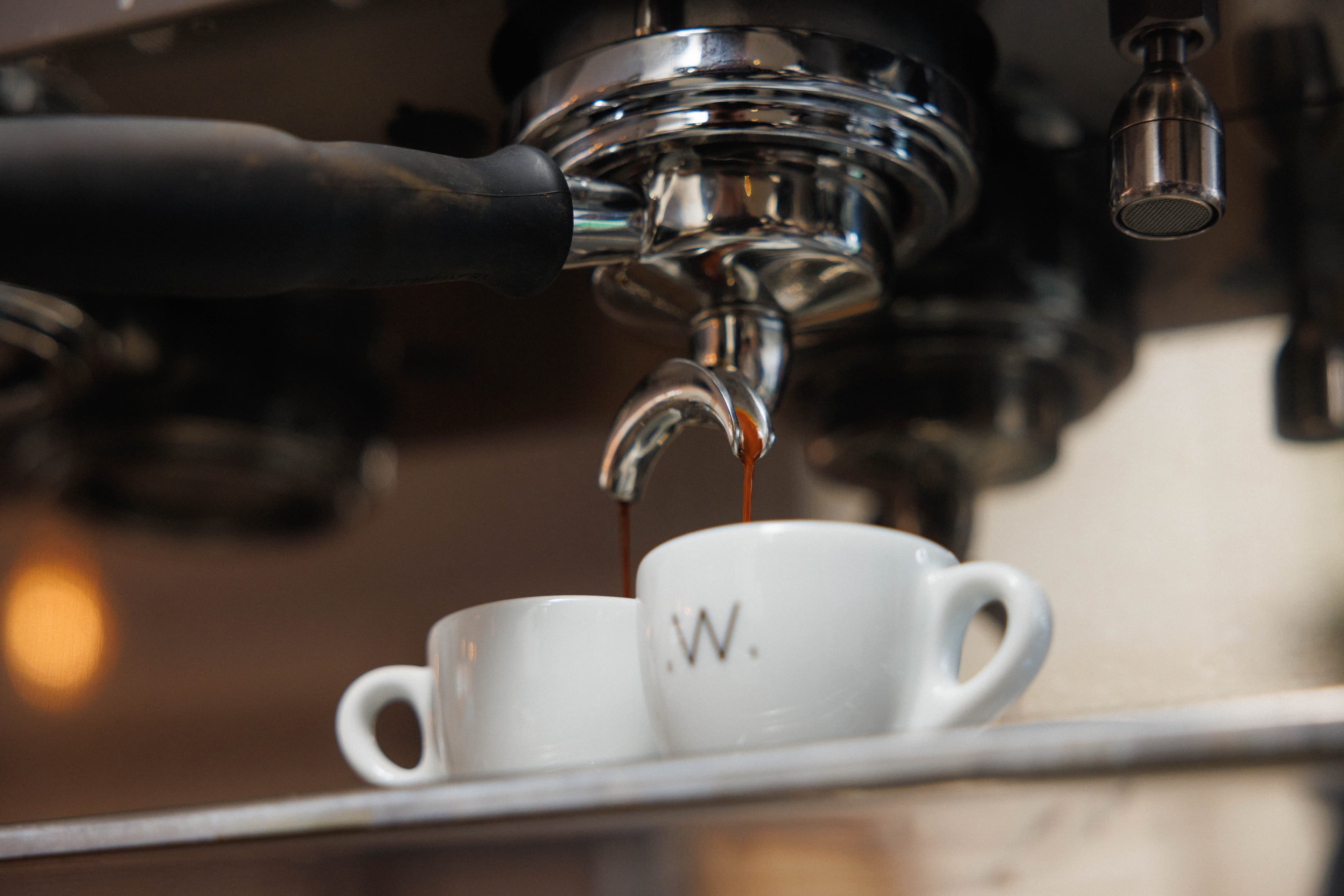 Een professioneel koffiezetapparaat